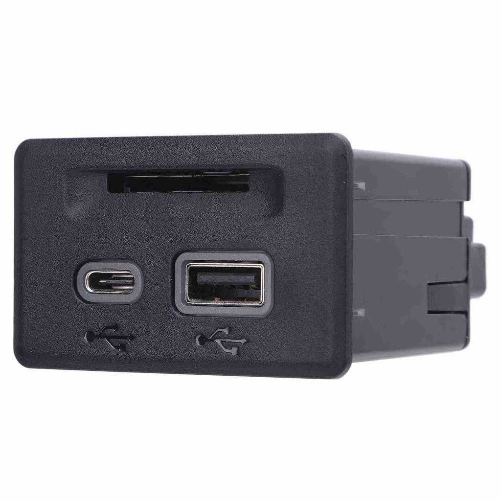 Konzol USB csatlakozó Aux bemenet Adapter 13525431 Plug and Play Strapabíró CT6 XT4 XT6 XTS-hez