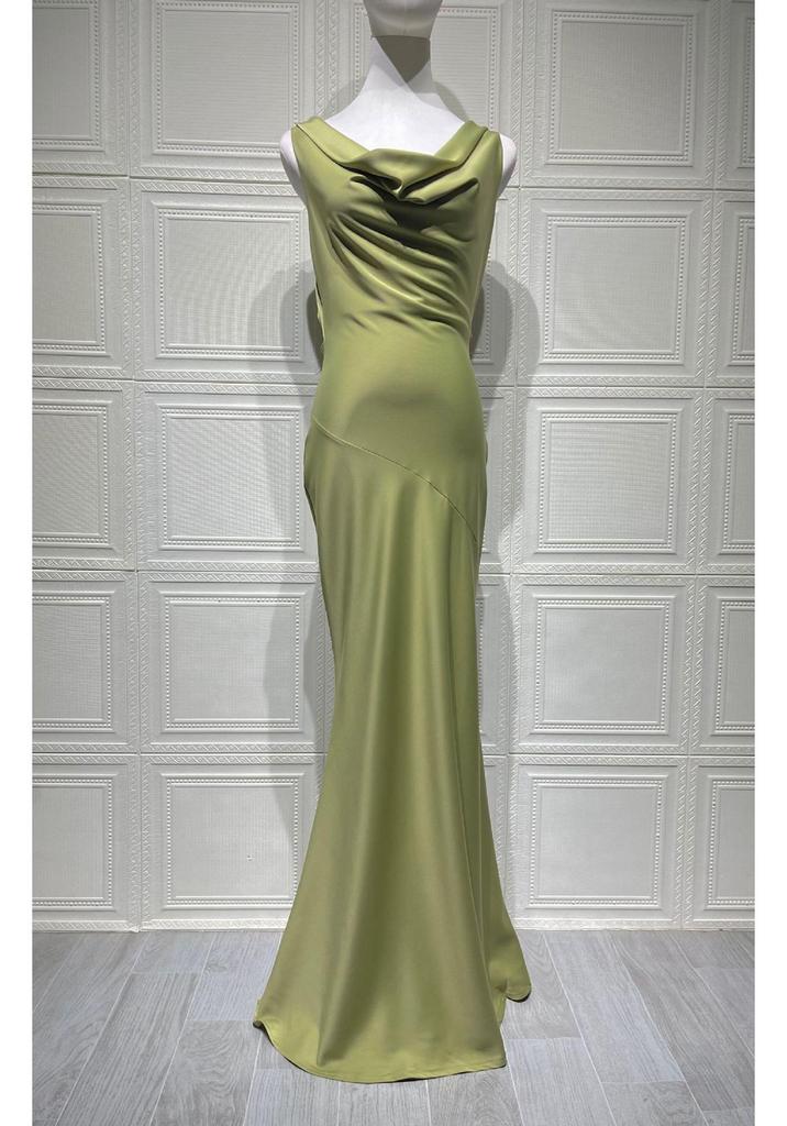 Robe Longue Elegante Satinée Coupe Ajustée Sirène Dos Nu 2025