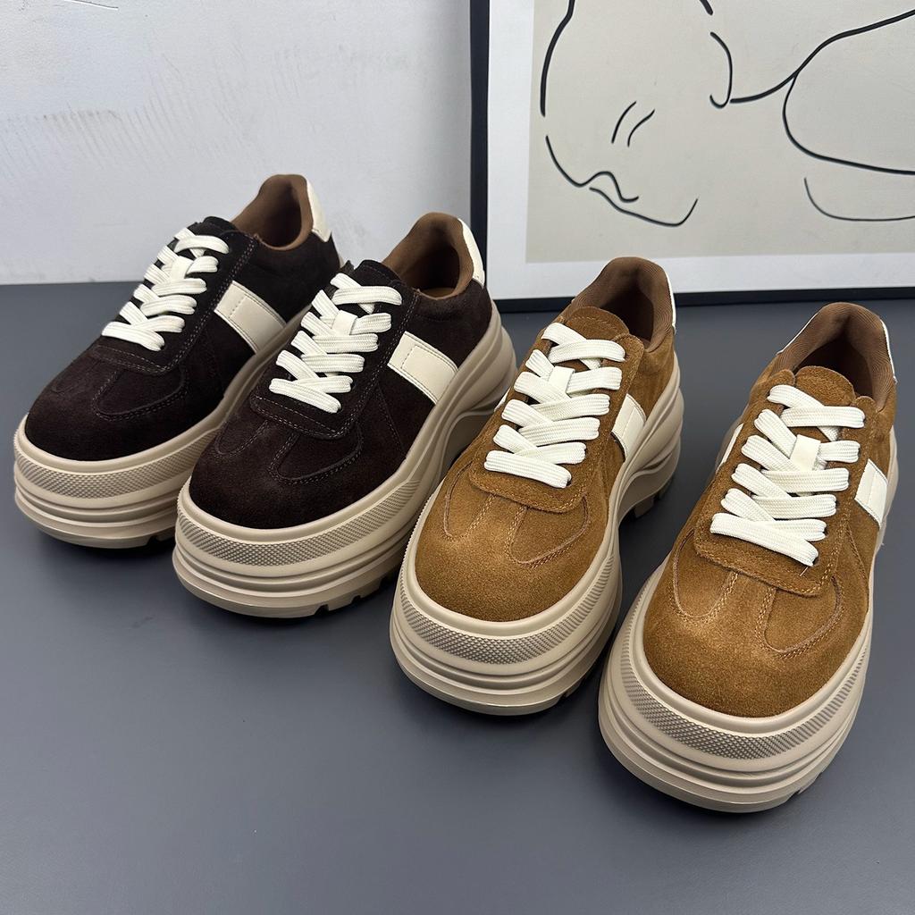 Leren retro muffin schoenen dames herfst 2025 nieuw ronde neus veters casual schoenen veelzijdige plateauzool Duitse trainingsschoenen