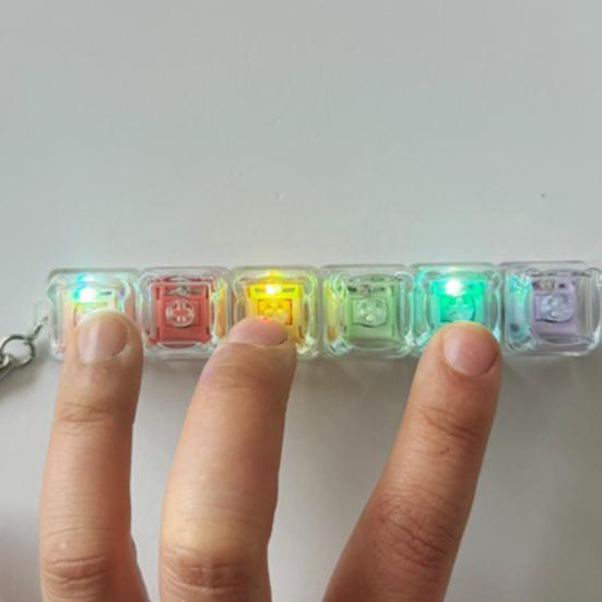 Keyboard Fidget Toy 5-Keys Anxiety Relief Finger Clicker Keychain Focus Aid Clear Keycap Keyboard Decompression Button Sensory