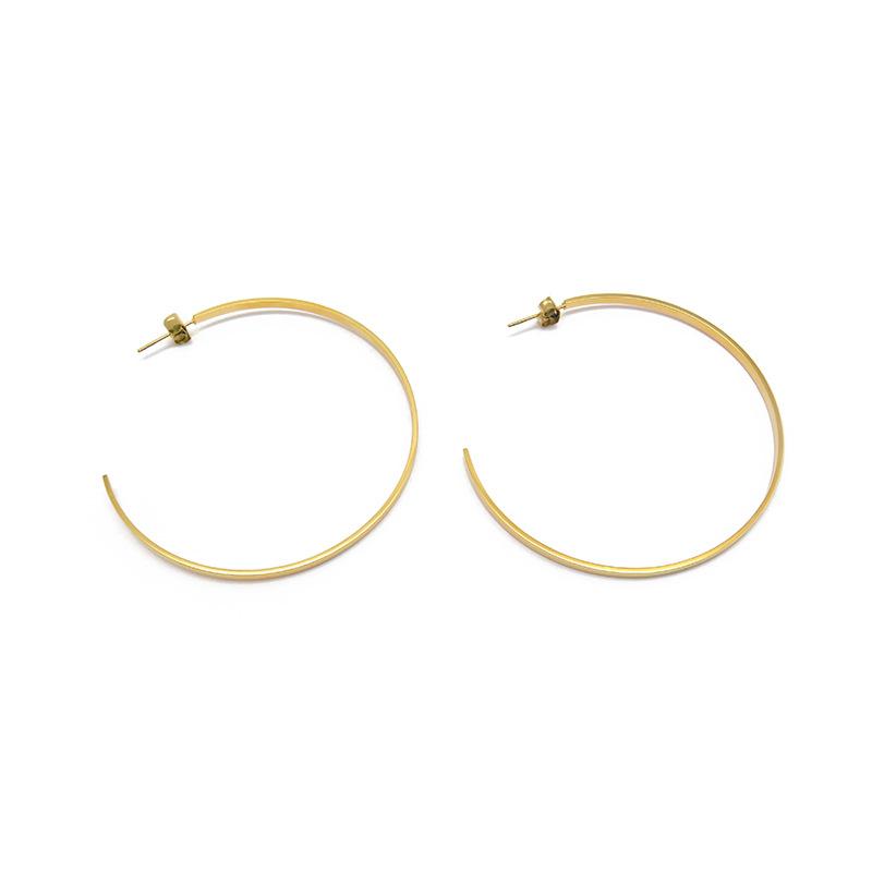 Minimalist C-shaped Large Circle High-end Steel Needle Earrings