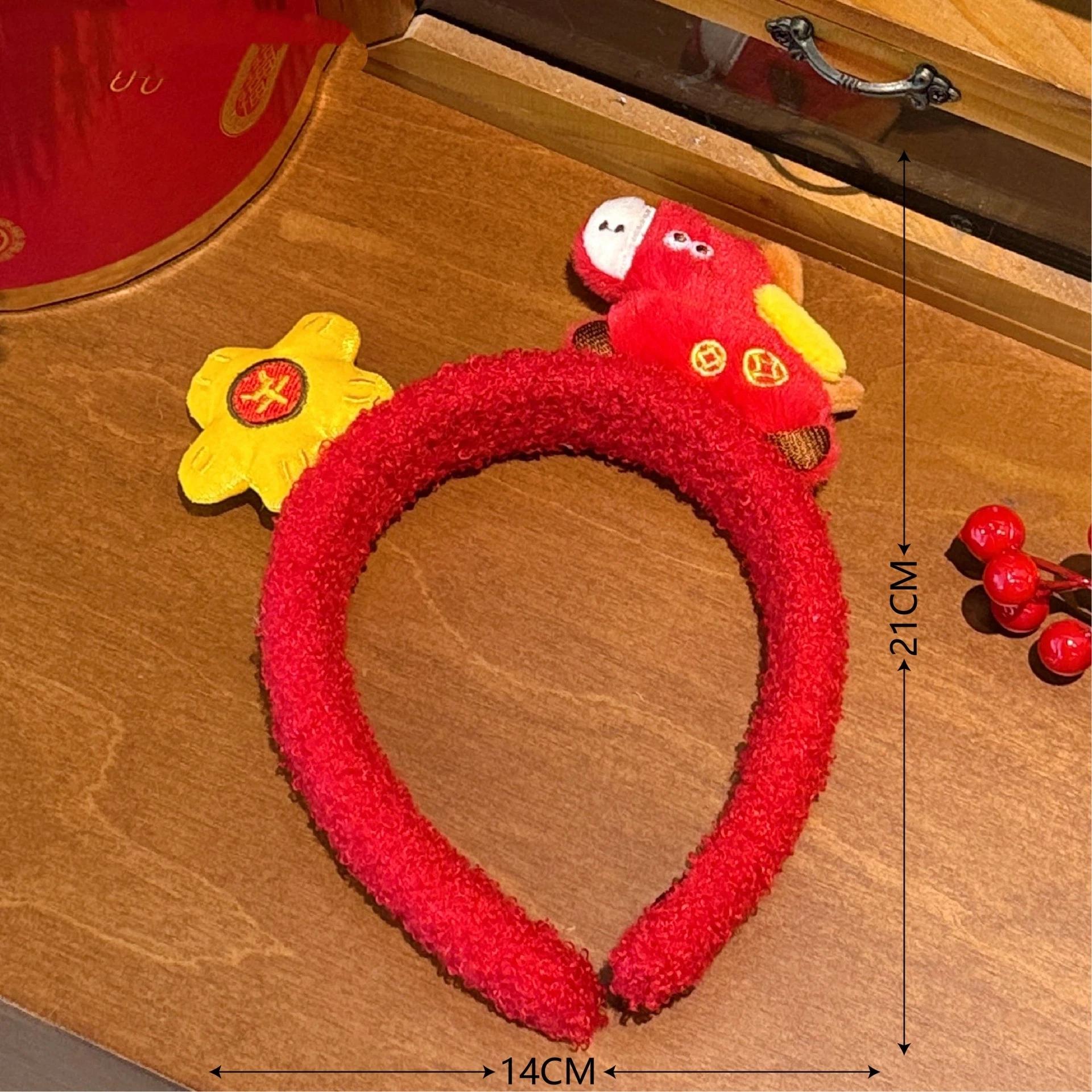 

Sweet Cartoon Horse Hair Hoop Pony Red Headpiece Good Luck Headwear 2026 New Year Headband Soft Fluffy Furry Hair Accessories