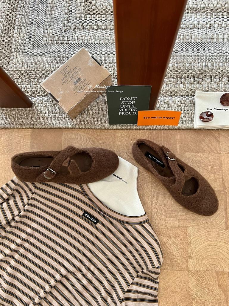 THEMANDAGO mango big fruit Korean version woolen round head cross strap Mary Jane shoes autumn and winter plush flat-soled fluffy shoes