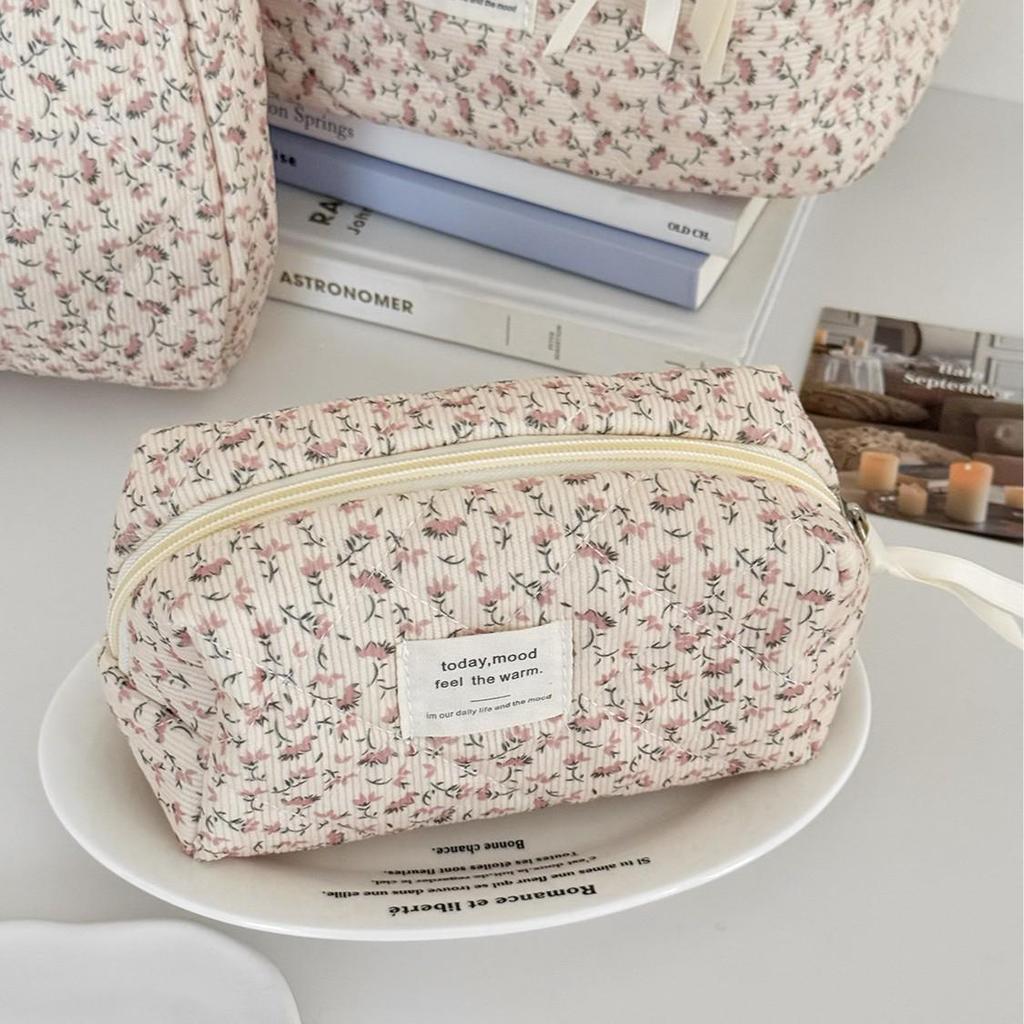Borsa Cosmetica da Viaggio in Velluto a Coste Rosa con Fiori - Multifunzionale e Portatile
