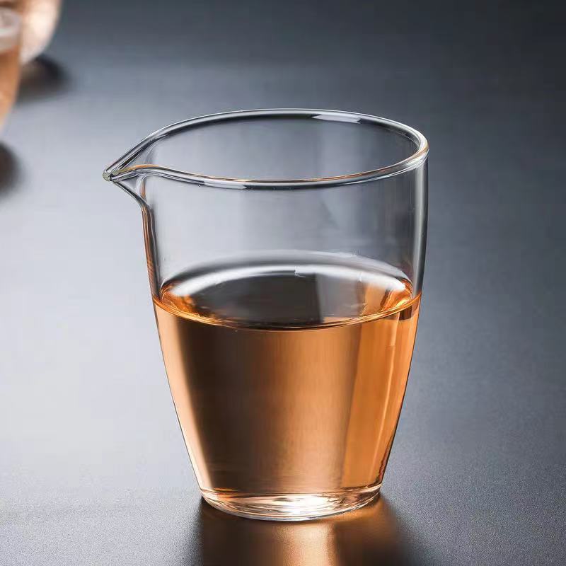 High borosilicate heat-resistant glass fair cup tea dispenser Japanese tea leak male cup kung fu tea set tea sea thick transparent tea cup