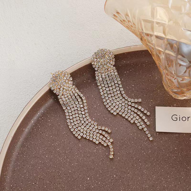 European & American Full Diamond Tassel Earrings: Elegant Slimming Bridal Jewelry