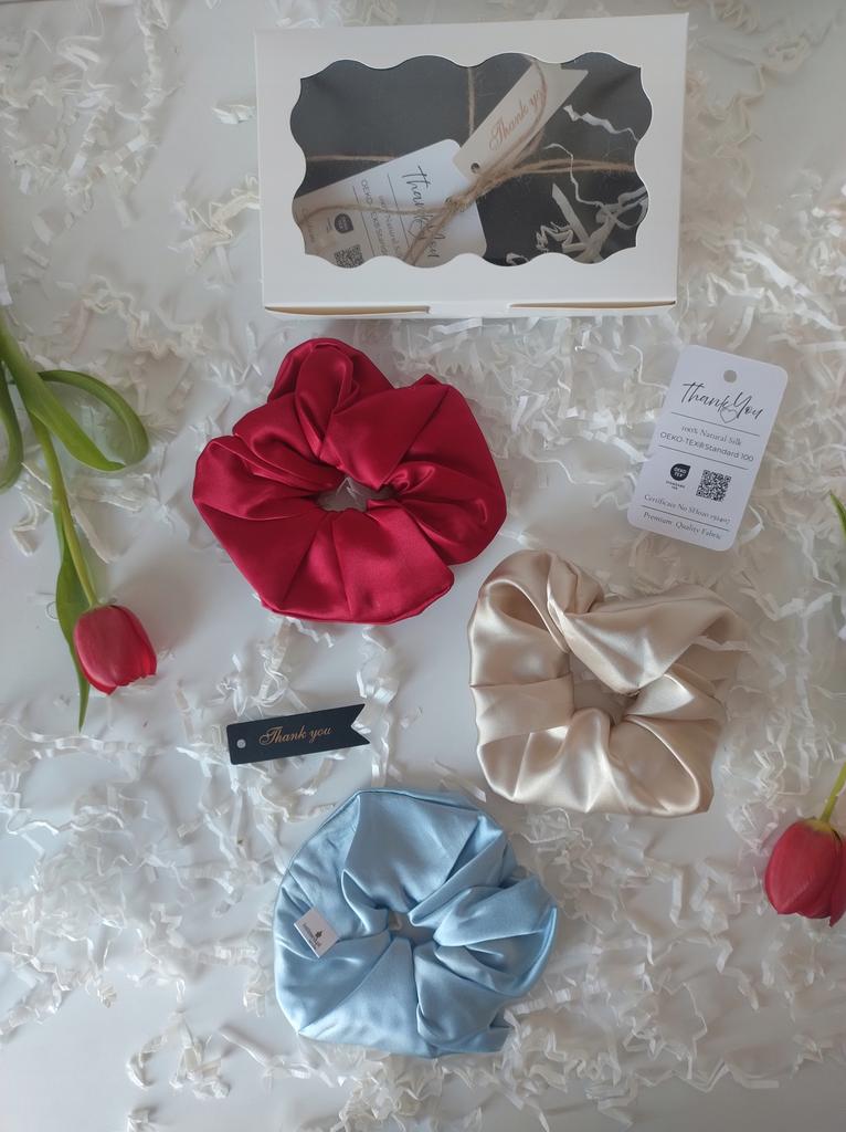 Jedwabna gumka do włosów scrunchie mulberry 6A beżowa XL duża premium 6cm
