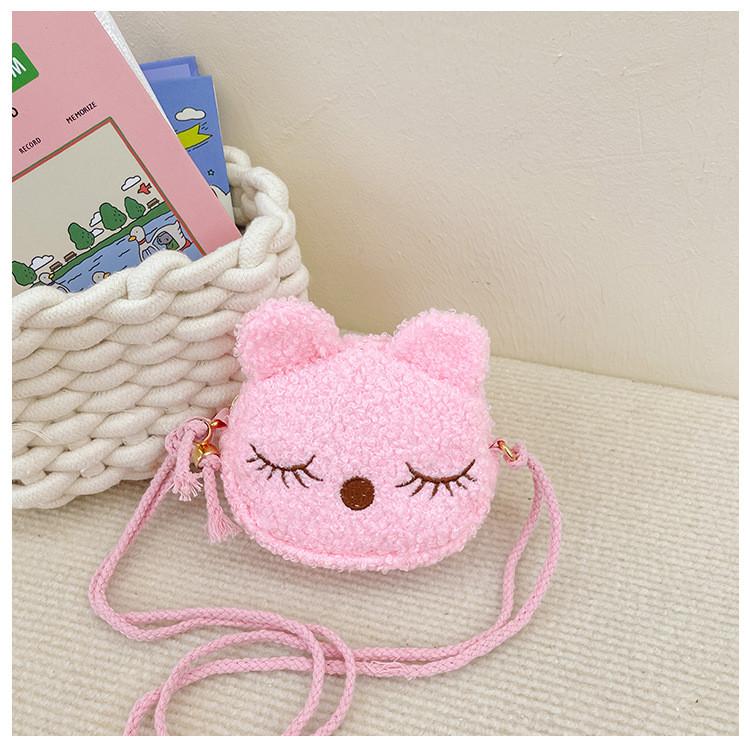 Plush Styling Cat Shoulder Crossbody Bag Embroidered Design Suitable For Child