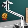 Torneiras de cozinha Torneira de pia estendida giratória montada na parede Torneira de pia de cozinha fria única Torneira de piscina de esfregão Torneiras de água fria de cobre