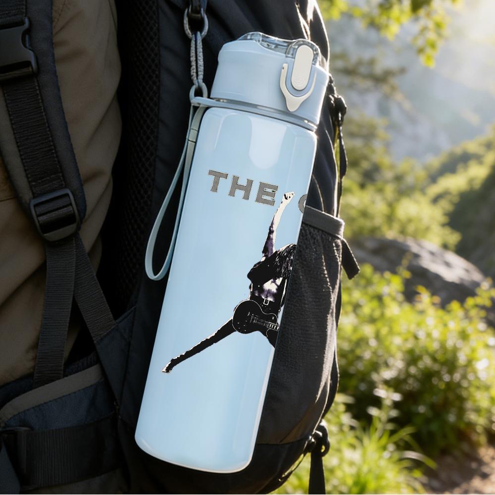 1PC Thin guitar player silhouette print 750ml colorful plastic sports water bottle leakproof pop lid with straw for outdoor office home use