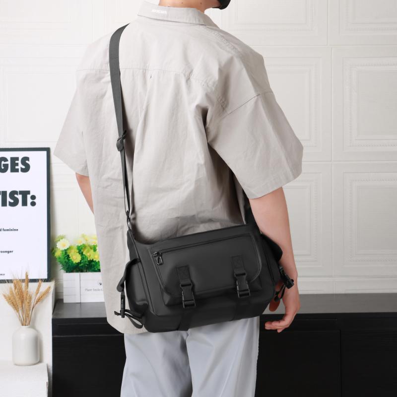 Messenger Bag Men's Large Capacity Bag Shoulder Bag Outdoor Travel Crossbody Bag