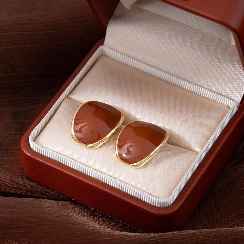 Drop Glaze Oval Earrings Women'S Niche Design Sense Retro Hong Kong Style Earrings Light Luxury Sense Ankola Red Stud Earrings