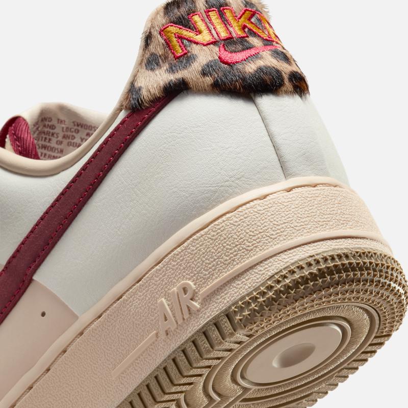 Nike Air Force One Women's Flat Running Shoes with Winter Rubber Sole NIKE AIR FORCE 1 IM7510