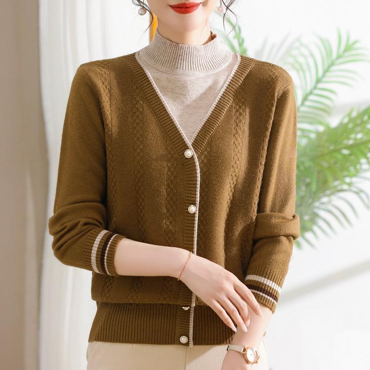 Mom Fake Two-piece Sweater Autumn and Winter Style Middle-aged and Elderly New Top Half Turtle Neck Thickened Women's Base Shirt