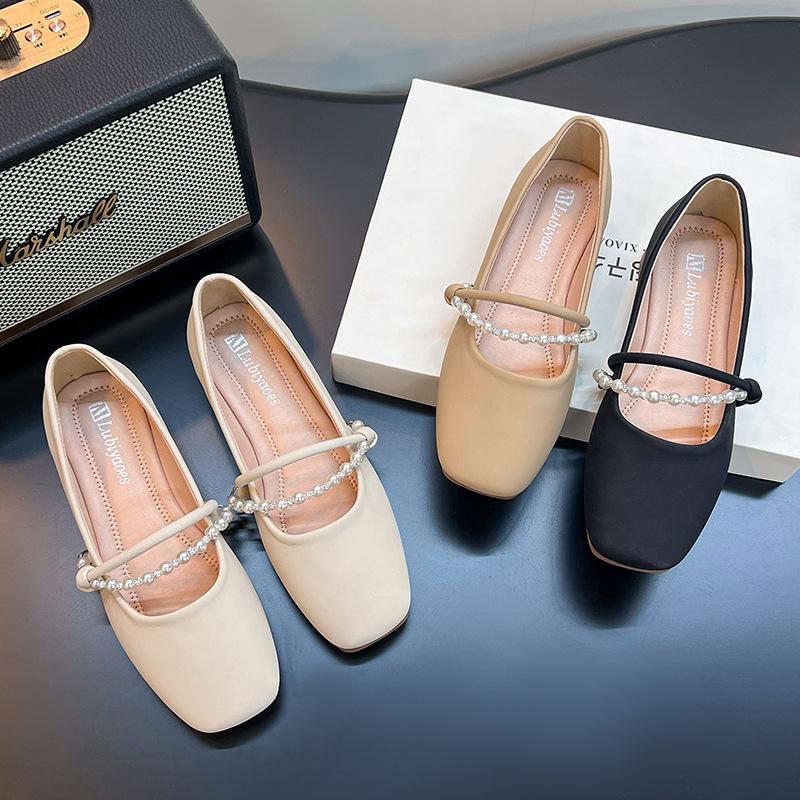 Temperament single shoes women's new spring and autumn 2025 shallow mouth square head low heel with skirt shoes