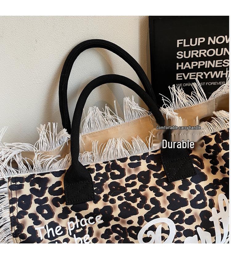 Saint Barth Damen Tragetasche aus Canvas mit Leopardenmuster und Quasten, großes Fassungsvermögen