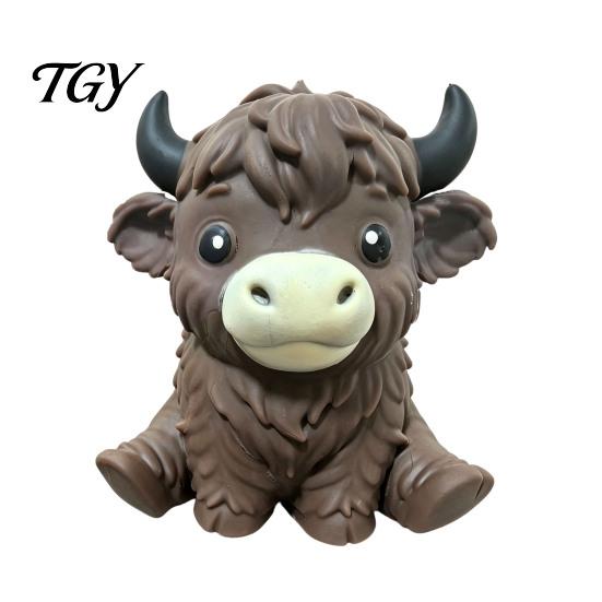 Relaxing Hand Therapy Toys Highland Cow Stress Relief Toy, Squeezable Cattle Sensory Soft Shape Toy Ball Fidget for Office Home and Classroom Anxiety