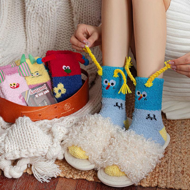 Niedliche Plüschsocken für Damen im Winter, Verdickte und warme Korallenplüsch-Haus-Halbwadensocken, Plüsch-Bodenschlafsocken