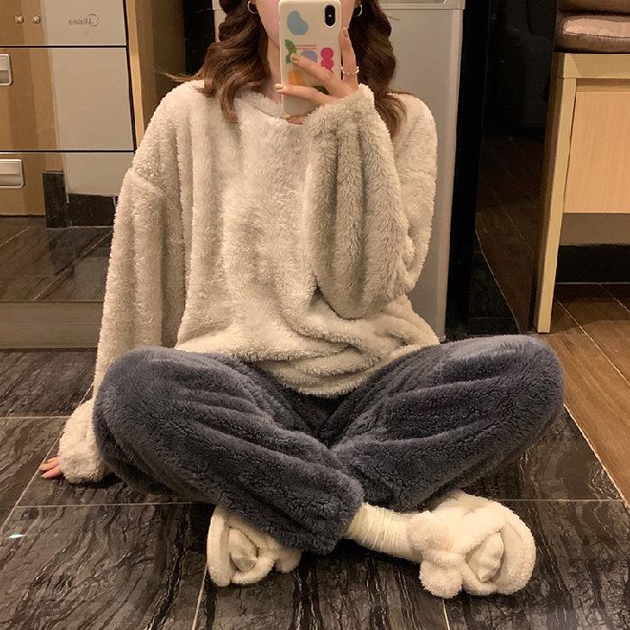 Autumn/Winter Coral Velvet Pajamas for Women Warm Casual Flannel with Velvet Thickened Can Be Worn Outside The Home Suit