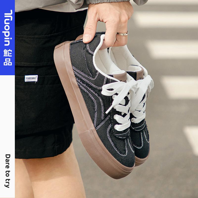 

Black board shoes men s spring 2025 new versatile small black shoes canvas shoes student casual sports shoes 39 чорний