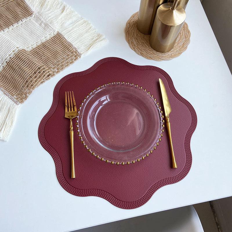 1/4/6PCS Round Placemats Sets Luxury Faux Leather Table Mats Pad Table Sets Embossed Flower Shaped Place Mats