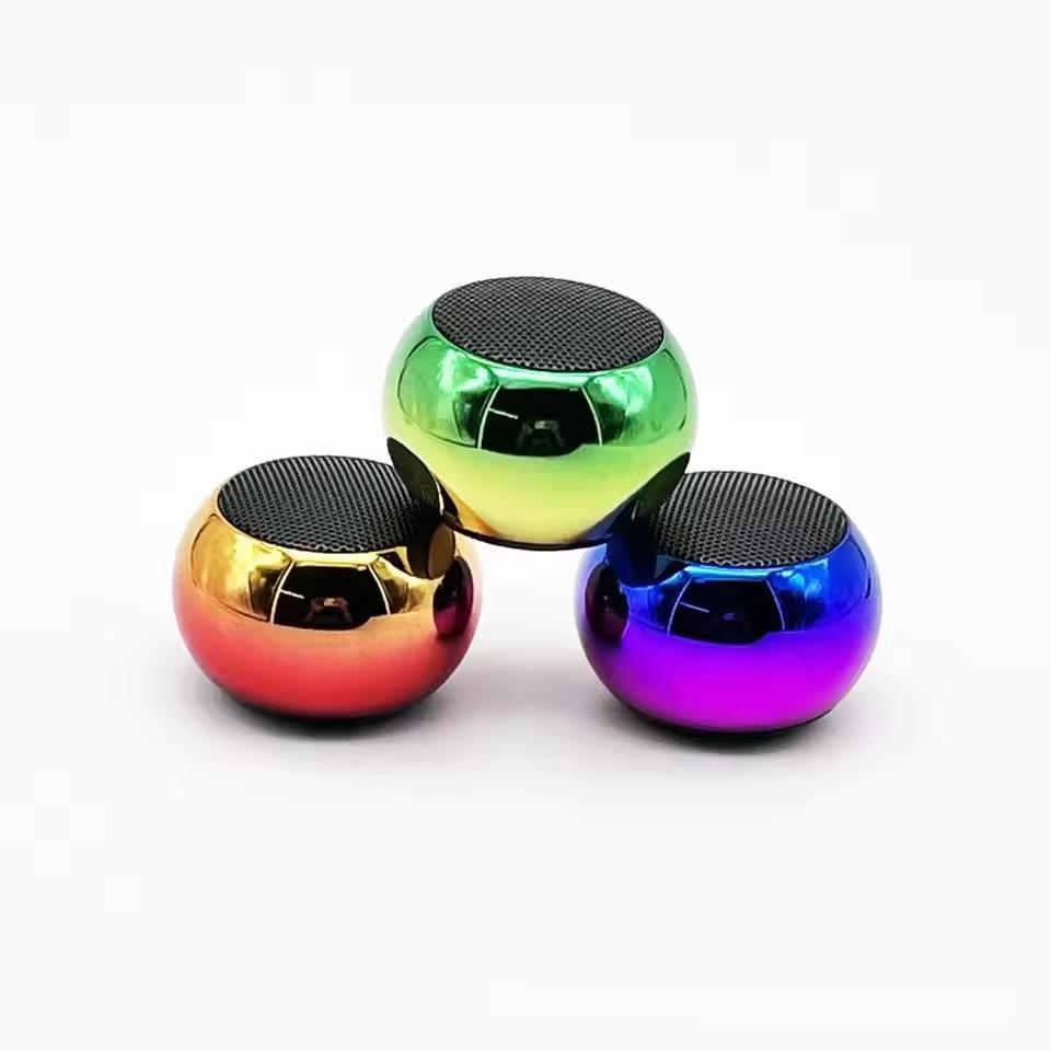 Kabelloser Bluetooth-Lautsprecher Tragbar Klein Stahlgrau Schweres Stereo-Surround-Subwoofer Outdoor Mini Bluetooth Kleiner Lautsprecher