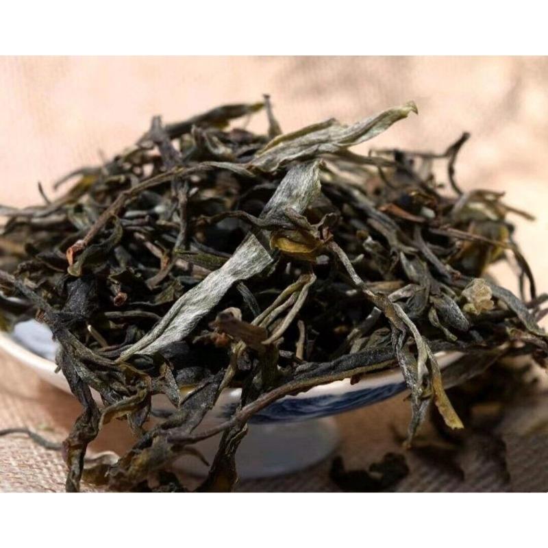 Yunnan Tee Nannuo Berg Pema Alter Baum Erster Frühling Pu'er Rohtee 100g