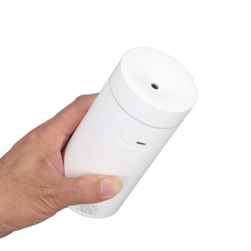 USB Powered Car Diffuser Automatic 2000mAh with 7 Colors Lights Car Humidifier White for Driving