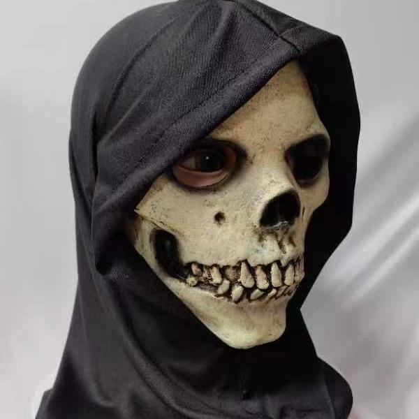 Skull mask Halloween latex horror mask, haunted house helmet prop Half-face skull mask