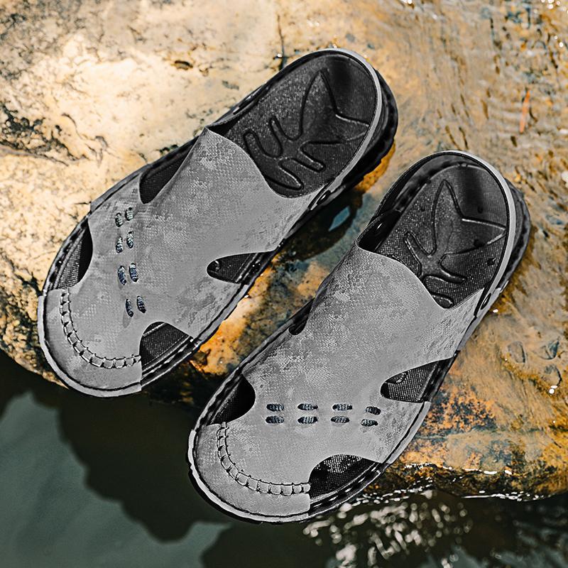 

2025 beach men s sandals summer wear sports leisure through outdoor wear lightweight soft sole men s sandals tide 39