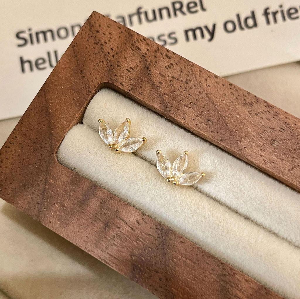 S925 Sterling Silver Clover Stud Earrings with Inlaid Diamonds - Korean Style Light Luxury Niche Design for Women