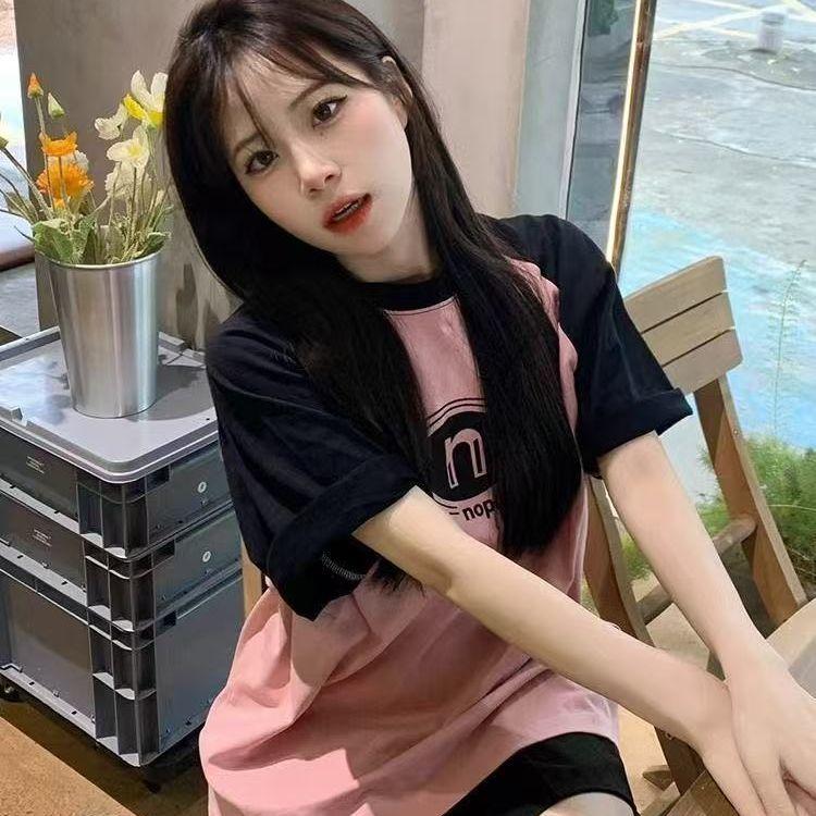 Women's short-sleeved T-shirt, fashionable Korean style top, soft, breathable and comfortable, stylish and versatile, street style top.