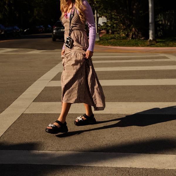 Crocs Women Soho W Strap Sandal 211755 001