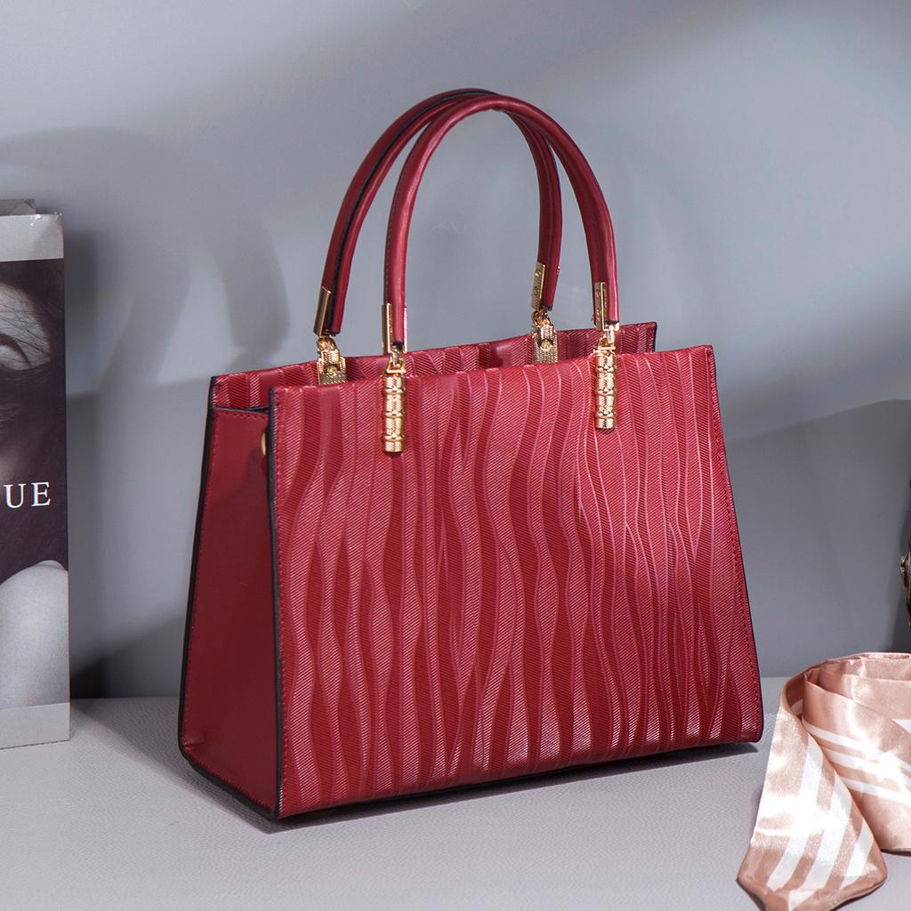 Mother's Day gift bag for women 2024 summer new style light luxury versatile middle-aged mom bag elegant shoulder handbag