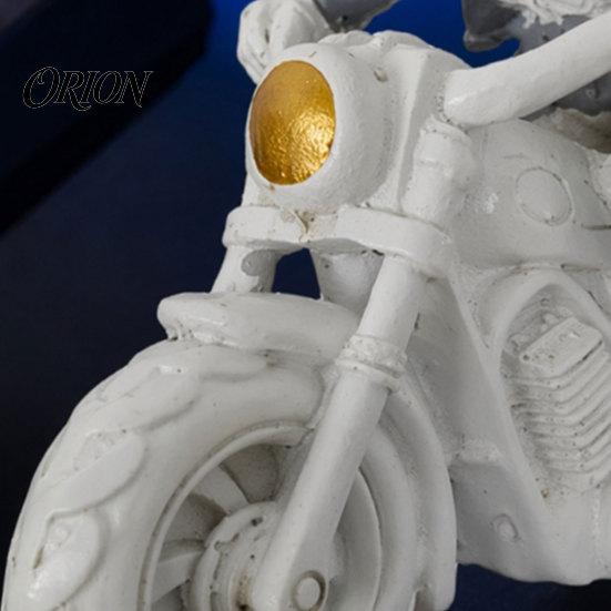 Motorcycle Hall Ornament Halloween Skeleton Ornament, Resin Figurines, Durable Matte Finish Boys Desktop Decoration Collectible Statue, for