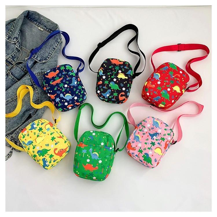 Childrens Dinosaur Cartoon Sling Bag With Zipper Closure For Daily Outings