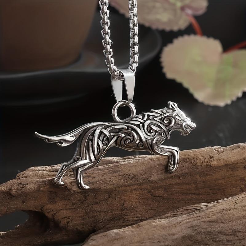 Trendy Cheetah Necklace Pendant