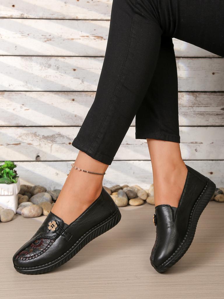 Women's leather flat shoes, spring and autumn women's loafers, classic single-product mother shoes, non-slip and comfortable