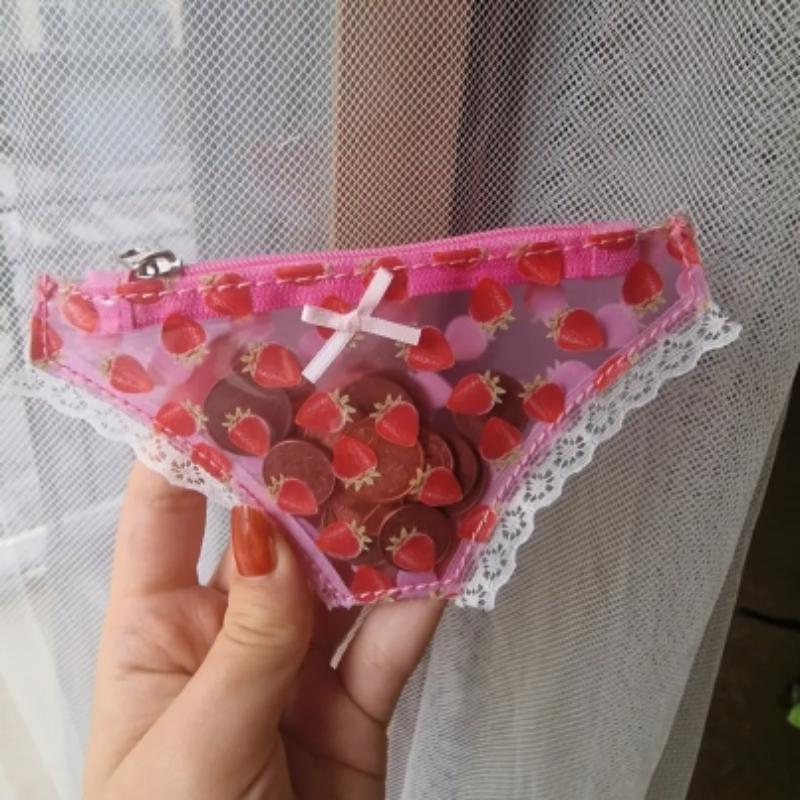 Cute Lace Coin Purse Pvc Panties-Shaped Mini Storage Bag With Zipper Strawberry Makeup Bag Great Party Gift Birthday Present