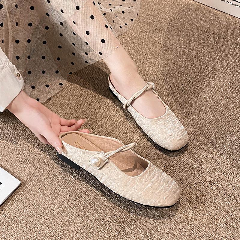 

338-4 silver bag head half slippers outer wear women s shoes 2025 flat bottom round head inner height increase Mary Jane large size single 33 абрикосовий