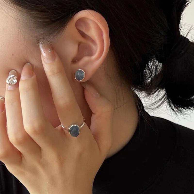 Boucles d'oreilles Clous Ovales Aigue-marine en Argent Sterling S925 pour Femmes - Style Élégant, Polyvalent et Cool.