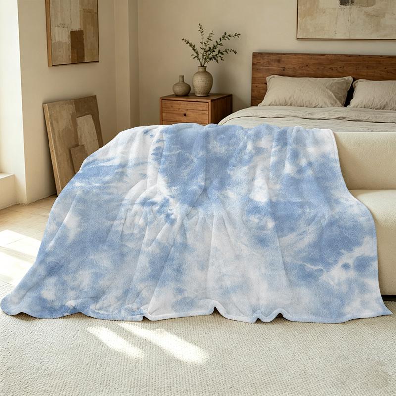 Soft & Skin-Friendly Flannel Blanket - Cloud Blue Ombre Solid, Cozy Warm Throw for Couch, Home Lounge, Ideal for Halloween & Christmas Naps