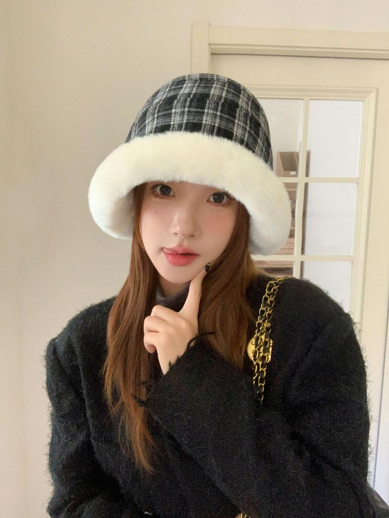 Winter Anti Cold And Warm Fisherman Hat, Korean Version Fashionable Outdoor Travel Basin Hat, Face Enhancing Small Bucket Hat