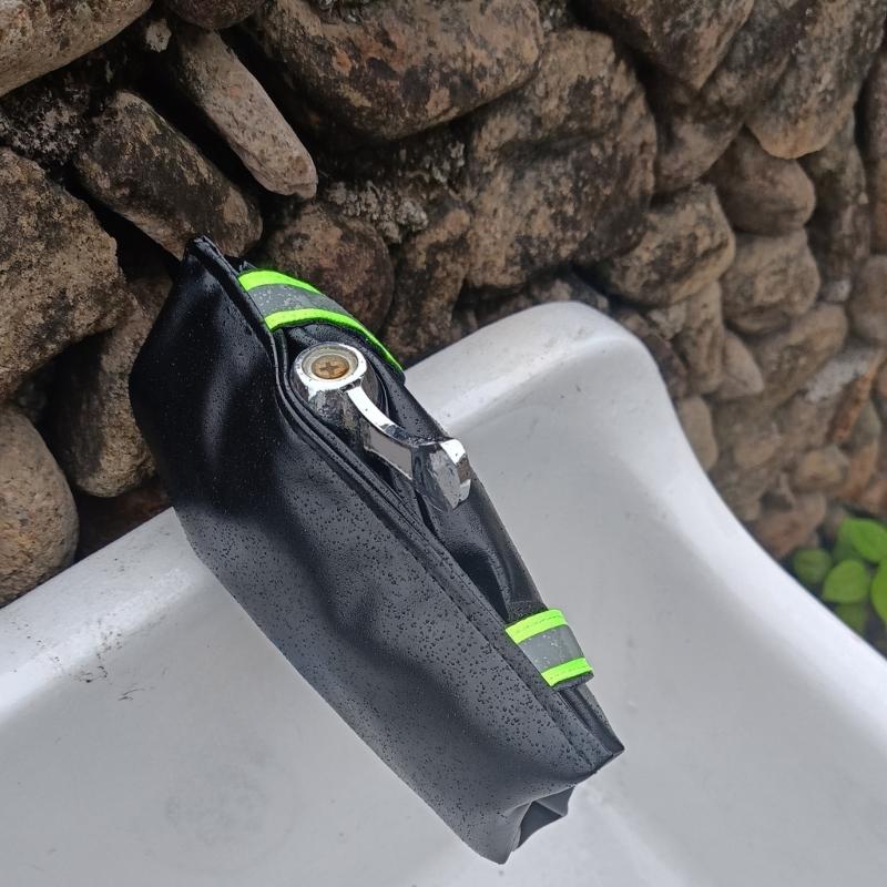 2Pcs Durable Leather Faucet Covers for Winter Protect Practical Water Spigot Insulated Wraps for Garden and Patios