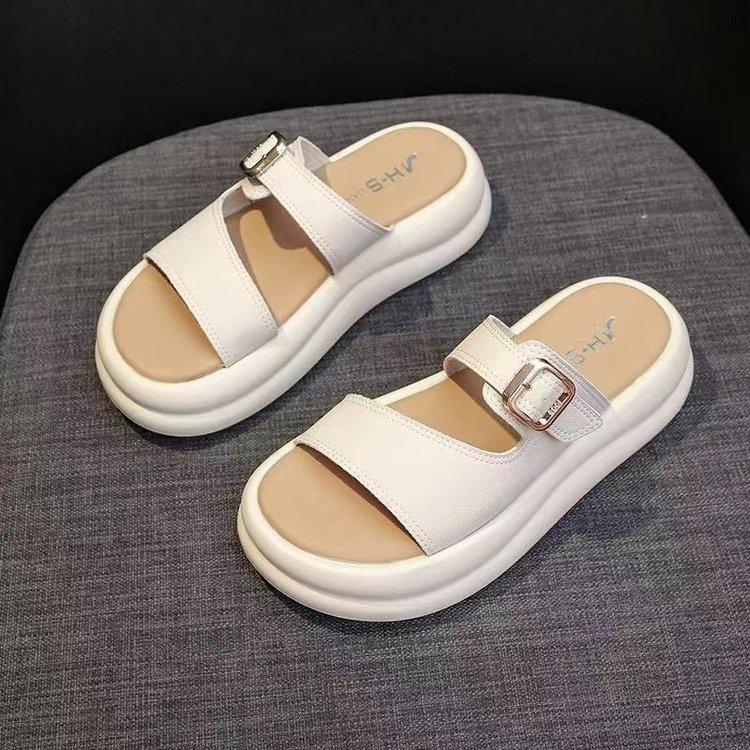 

Thick-soled heightening soft-soled slippers summer wear 2025 new one-word casual fashion non-slip muffin beach shoes women 40