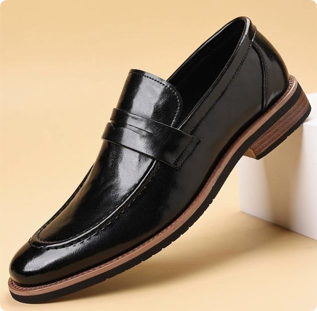 Fashion New Britain Gentleman Pointed Penny Loafter Patent Leather Shoes For Men Business Casual Formal Wedding Dress Footwear