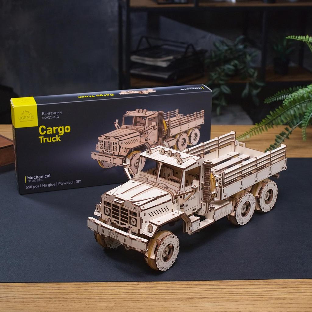 Ugears Cargo Truck 70253 Lemn Fără adeziv sau instrumente Instrucțiuni de asamblare 3D Incluse Puzzle, Necesar, Puzzle,