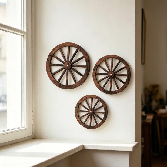 Wooden Wagon Wheel Wall Decor Retro Wheel Wall Art Vintage Farmhouse Old Western Hanging Ornaments for Home Office Cabin Western Themed Decor