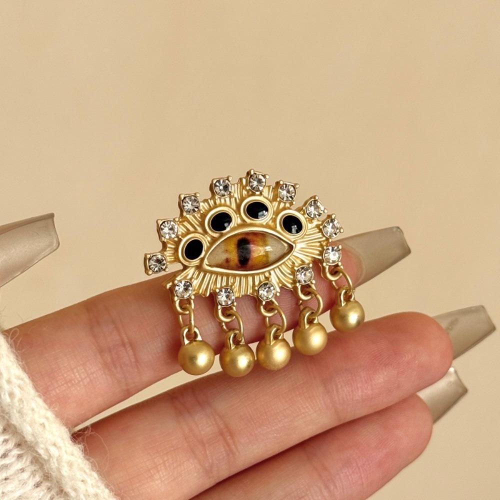 Pearl Demon Eye Ring Geometric Vintage Gold Ring Creative Blue Eyes Ring Friends