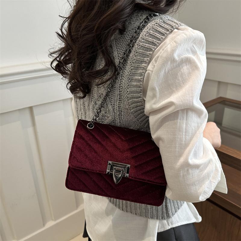 Premium Texture Black Small Square Bag Women's Summer 2025 New Trendy Fashion Shoulder Bag Texture Diamond Chain Bag